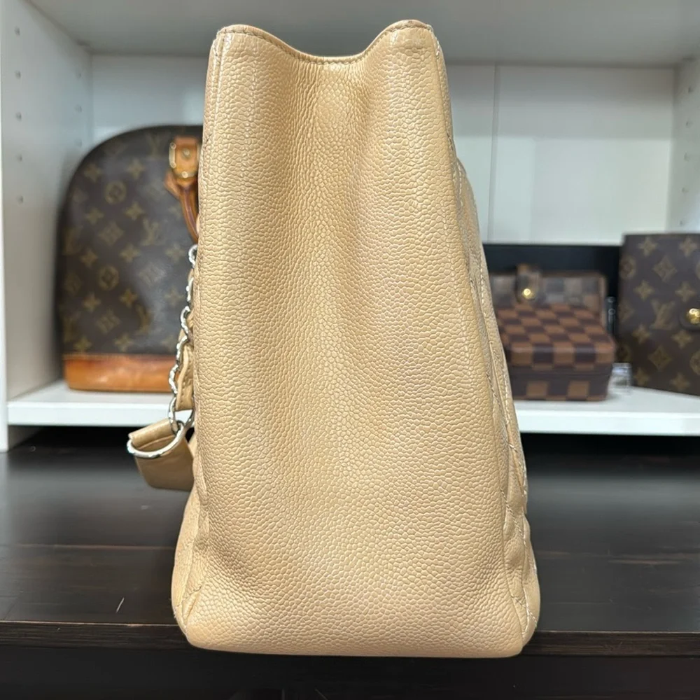 Chanel CC Quilted Shoulder Bag Caviar Beige Large Shopping Tote - Picture 7 of 16